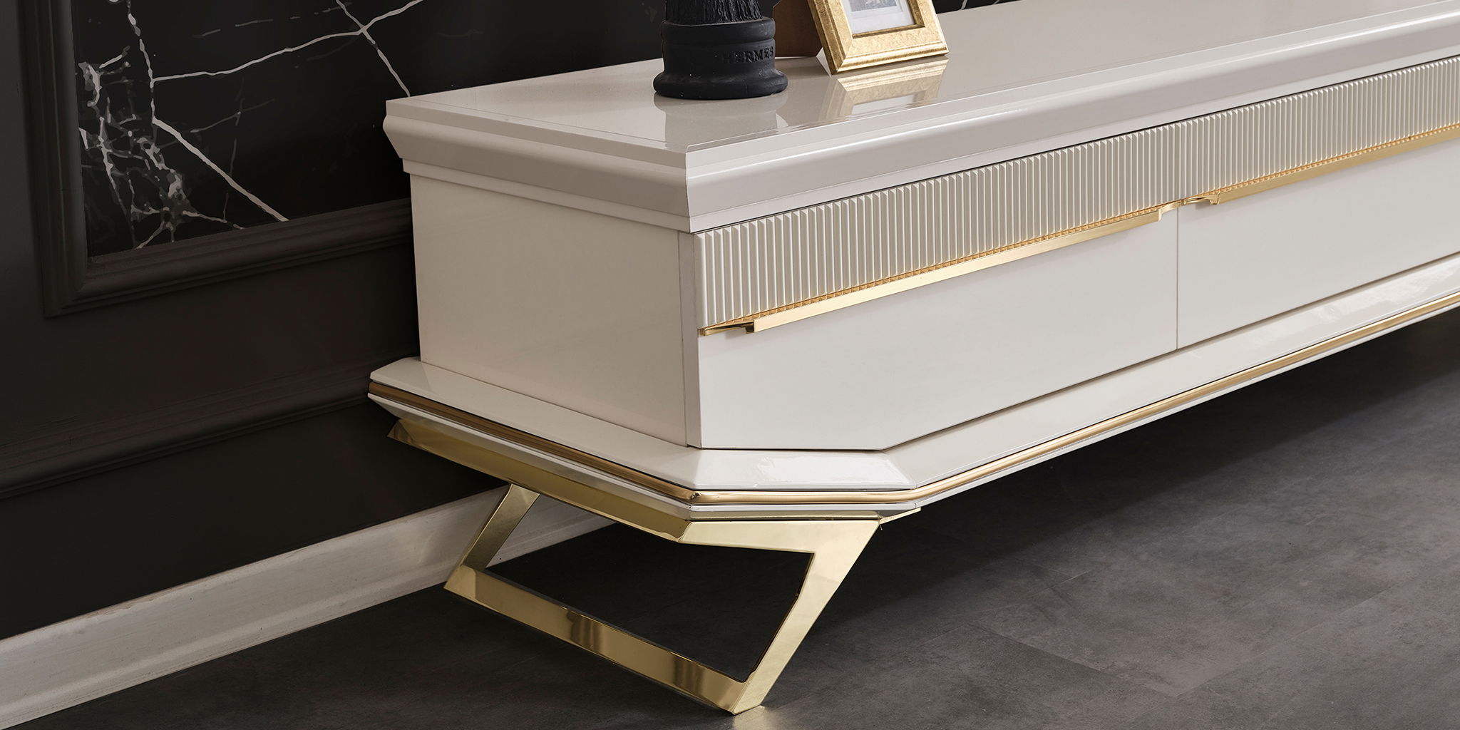 Asos Gold Tv Ünitesi